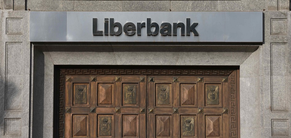 Liberbank cierra la venta de su cartera con Bain por 750 millones de euros
